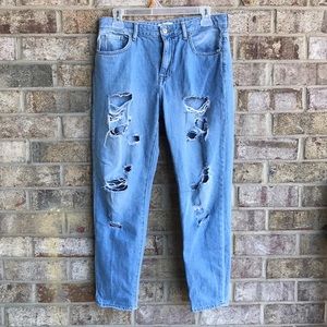 🍓5/$20 Forever 21 Boyfriend jeans!